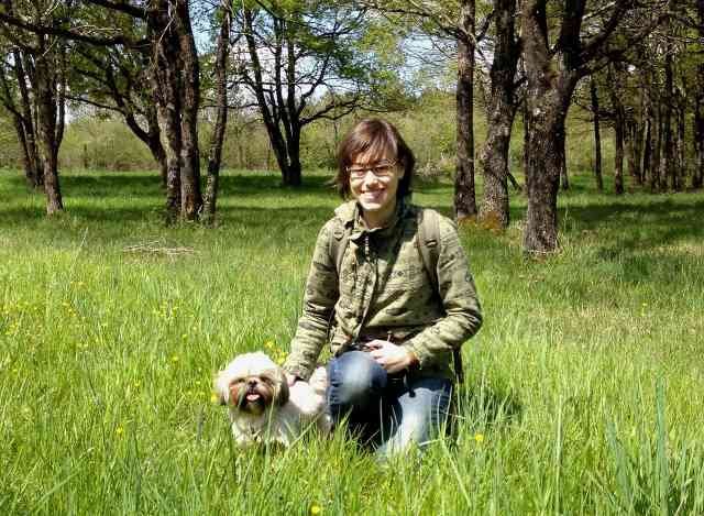 Carmen and Luk enjoying a break in the spring flowers in S.W.France, on their way from London to Palencia in N.Spain.