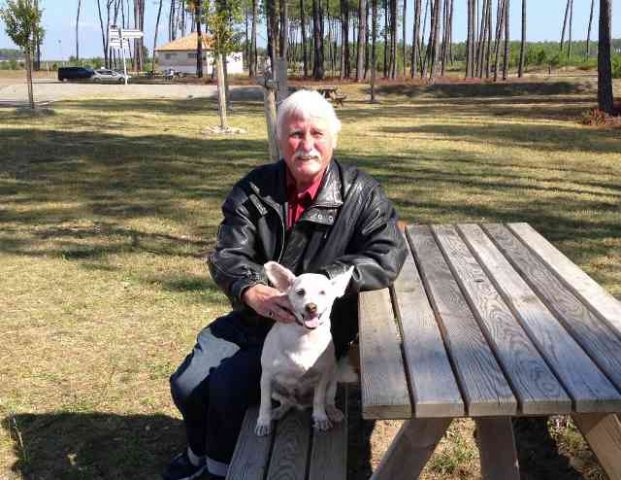 John and Scampi, taking a break in S.W.France, on their way from Fuengirola, S.Spain to Scholes, W.Yorks.