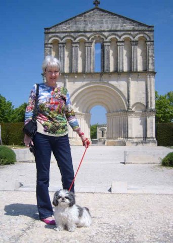 Madaline & Sherry, taking a break in France, en route from Wraysbury to Coin in S.Spain.