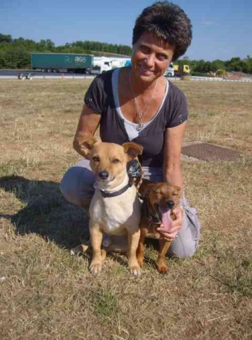 Den, Juli & Milo taking a break on his journey from London to Montecarlo.