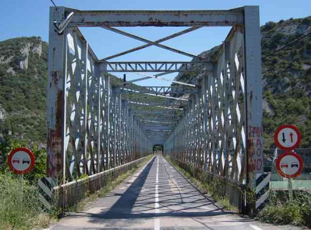 Old bridge over the 'Embalse de la Pena', Huesca, Spain.