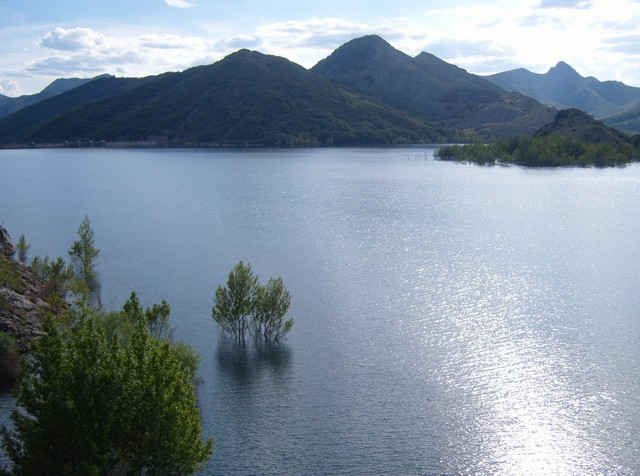 Embalse de Porma, Leon in N.Spain.